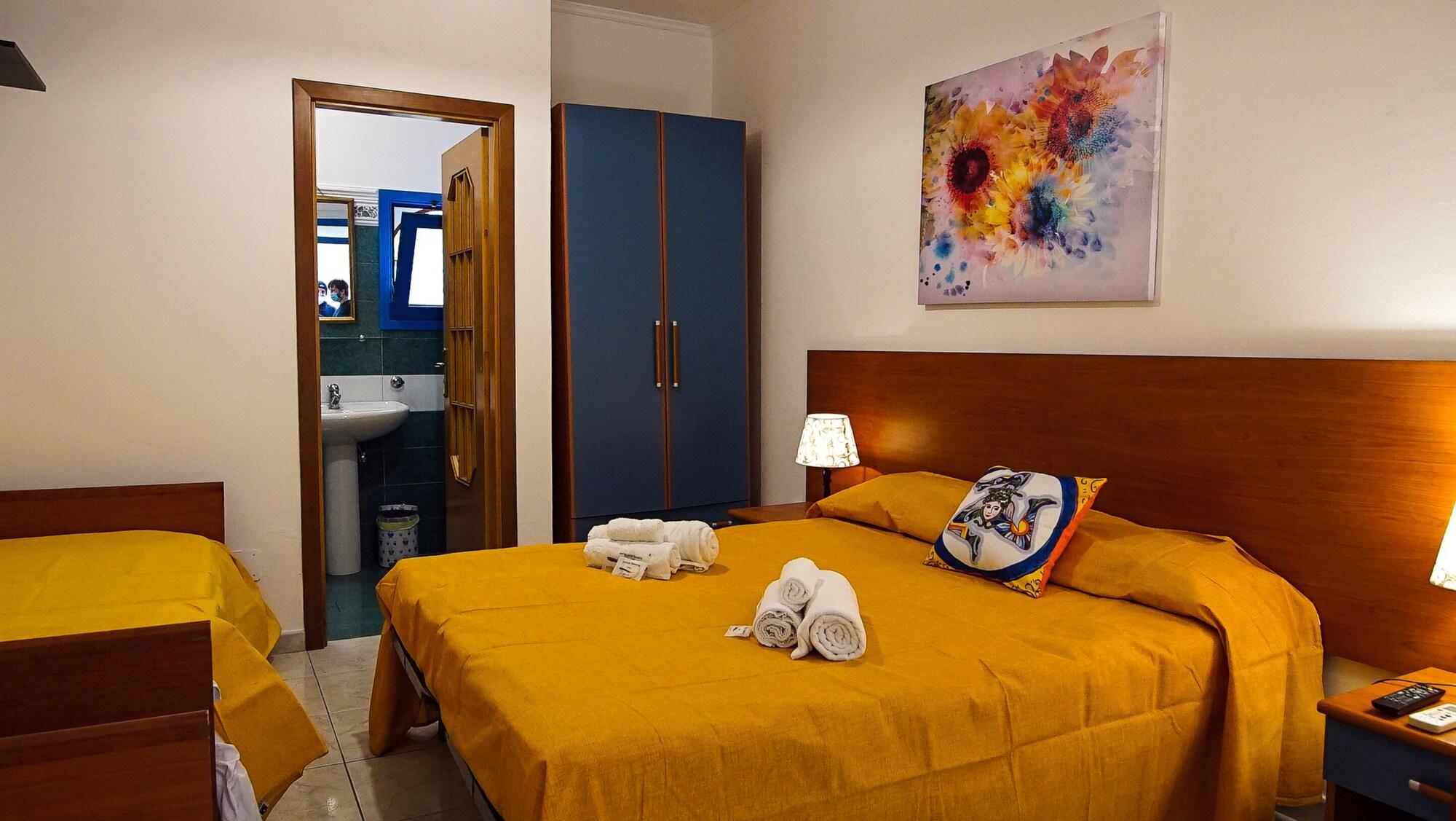 Baia Di Naxos Aparthotel Giardini Naxos Exterior foto